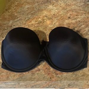 Maiden forms strap less bra